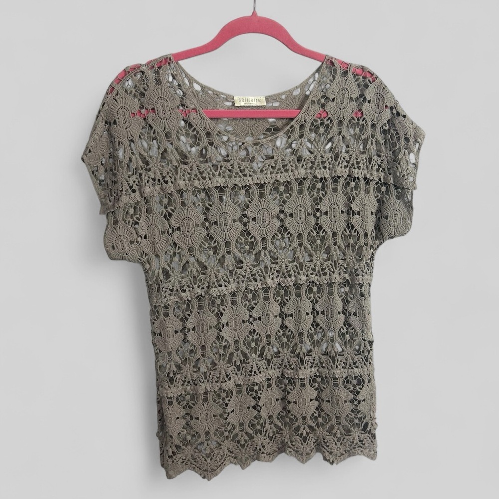 Solitaire by Ravi Khosla tiered grey boho crochet top size Medium retro chic